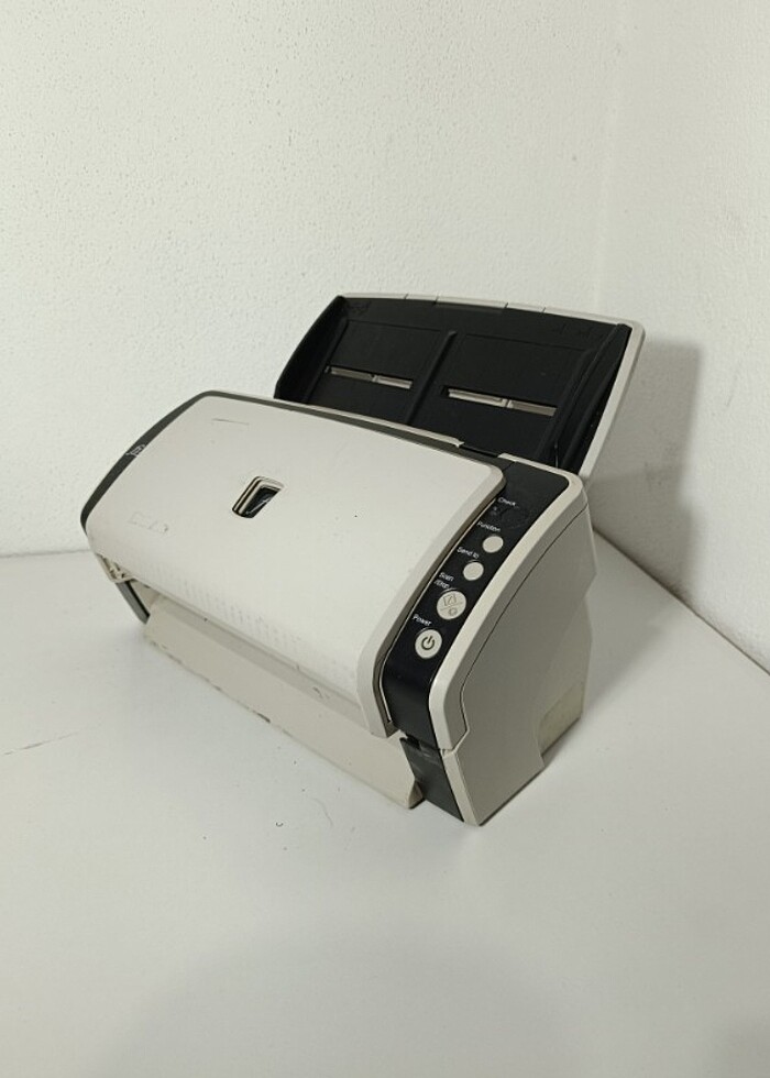 Fujitsu Fi-6130 Tarayıcı - Görsel 3