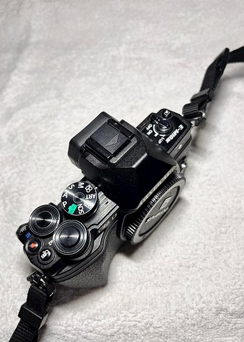 Olympus OM-D E-M10 Mark III + Yongnuo 42,5 mm Lens - Görsel 4