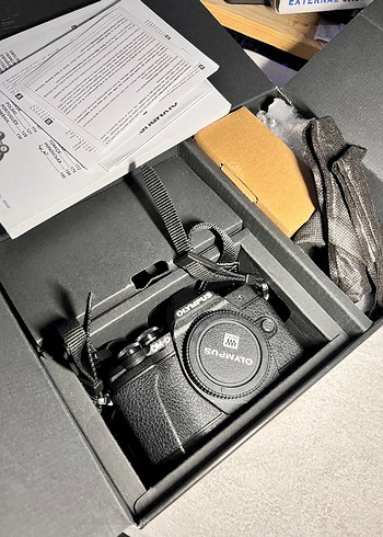 Olympus OM-D E-M10 Mark III + Yongnuo 42,5 mm Lens - Görsel 6