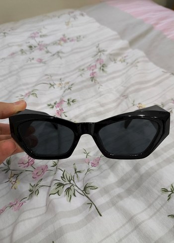 Siyah Şeffaf Gotik Kadın Güneş Gözlüğü - Görsel 4
