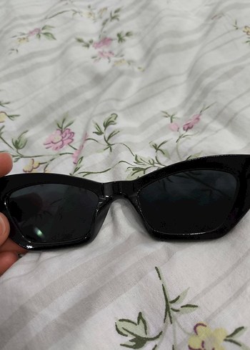 Siyah Şeffaf Gotik Kadın Güneş Gözlüğü - Görsel 5