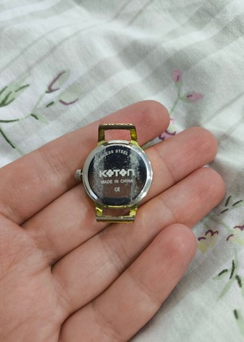 Düğmeli Vintage Kadın Altın Saat - Görsel 2