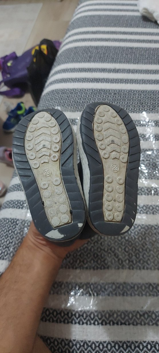 Gri Erkek Çocuk Botları, Kemerli, Yılan Desenli - Görsel 4