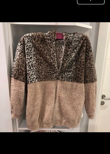 Diğer Leopar Desenli Kapüşonlu Kadın Kısa Mont