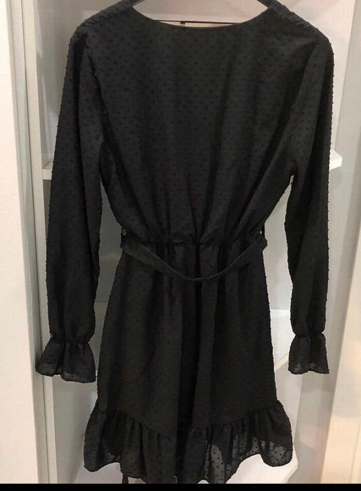 #QU STAYLE İÇİNDEN PUANTİYELİ Siyah renkli, kemerli ve V yaka - Görsel 5