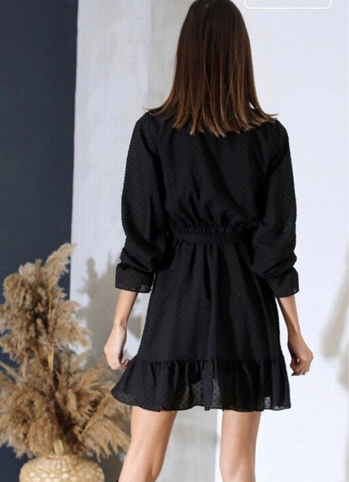 #QU STAYLE İÇİNDEN PUANTİYELİ Siyah renkli, kemerli ve V yaka - Görsel 4