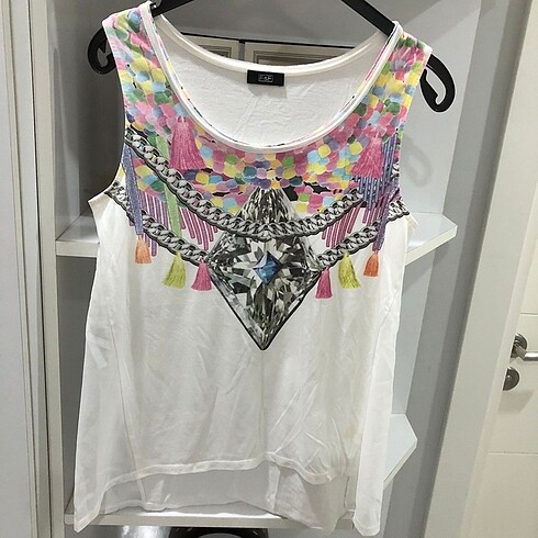 #F&F YANLARI TÜL DETAYLI