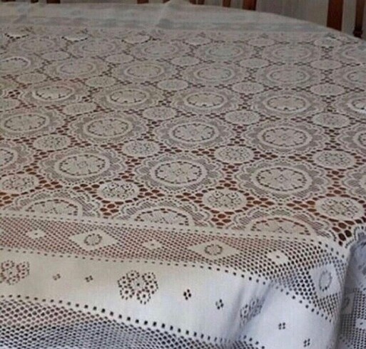 Beden #DİKDÖRTGEN GÜPÜR DANTEL GÖRÜNÜMLÜ MASA ÖRTÜSÜ