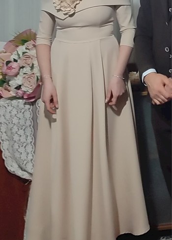 Bej Madonna Yaka Uzun Kol Abiye - Görsel 3