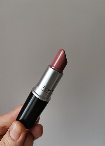 Mac Cremesheen Modesty ruj