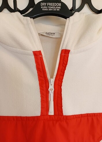 l Beden Sweatshirt