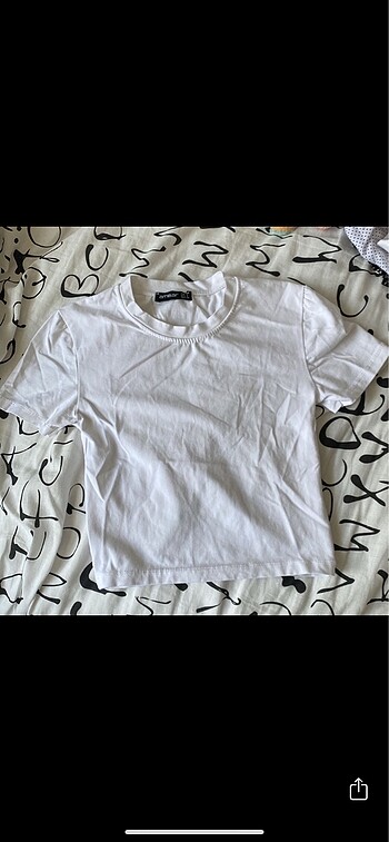 Ambar tshirt crop