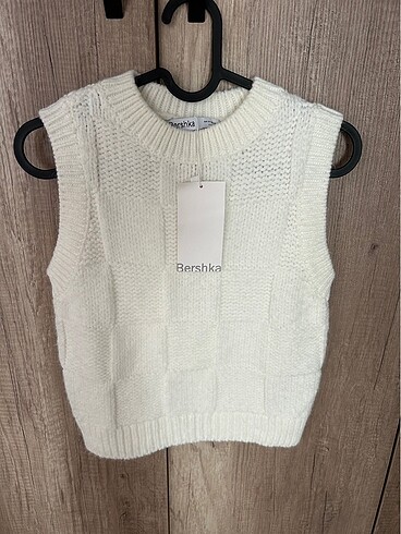 Bershka süveter