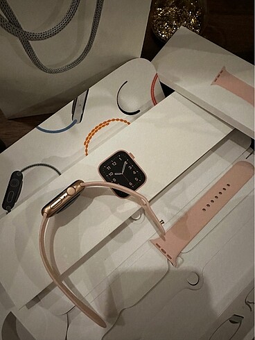 Beden Apple watch se 44mm rose gold