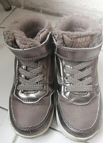 H&m waterprof bot