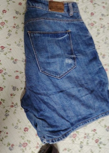 Kadın Mavi Mini Yırtık Kot Şort - Görsel 3