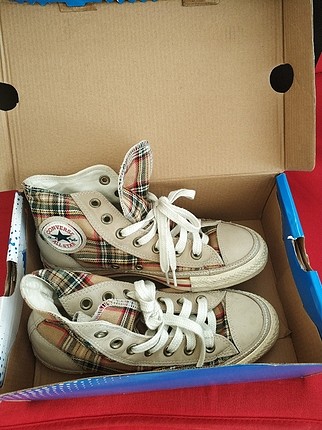 37 Beden renkli Converse (37,5)