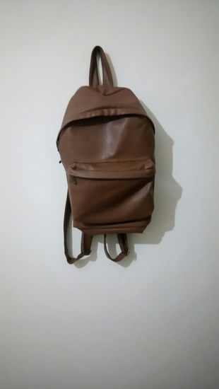 kahverengi sırt çantası 
