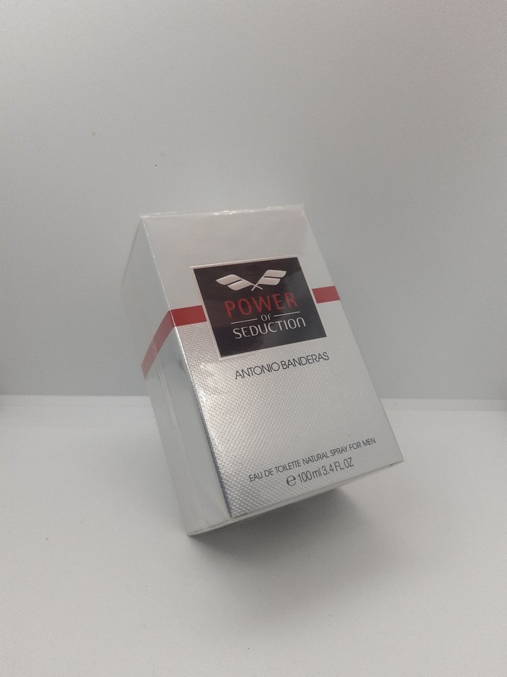 Antonio Banderas  Power Seduction Erkek Parfümü 100 ML EDT - Görsel 3