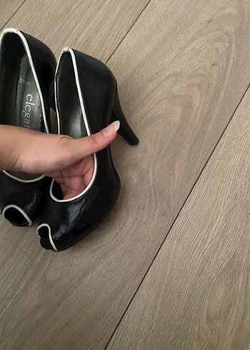 Topuklu ayakkabı - Görsel 2