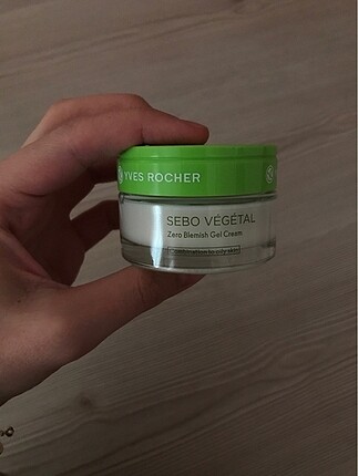 yves rocher krem