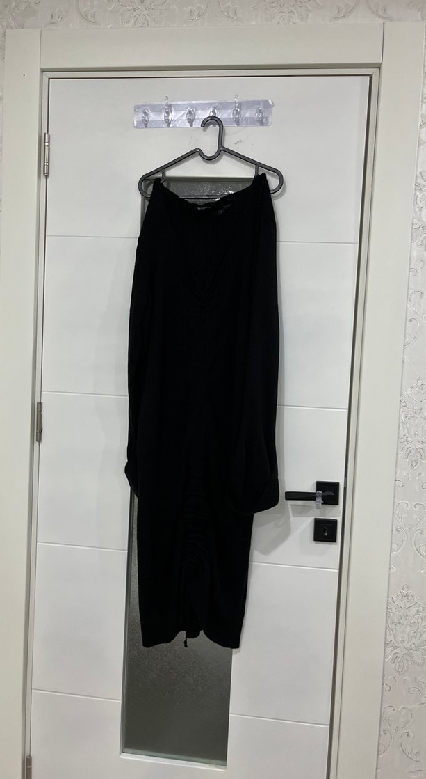 siyah fitilli büzgü detaylı ince triko elbise - Görsel 2