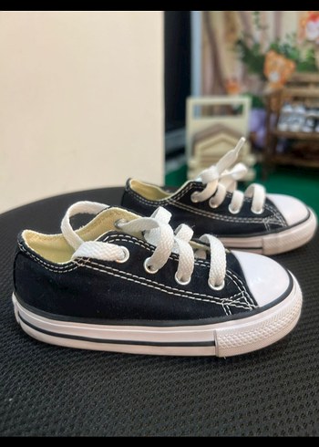 bebek Converse all star