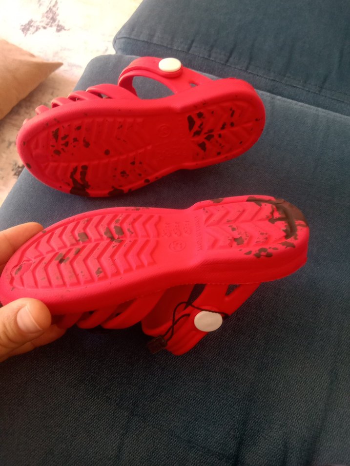 Kız Çocuk Kırmızı Minnie Mouse Terlik - Görsel 5