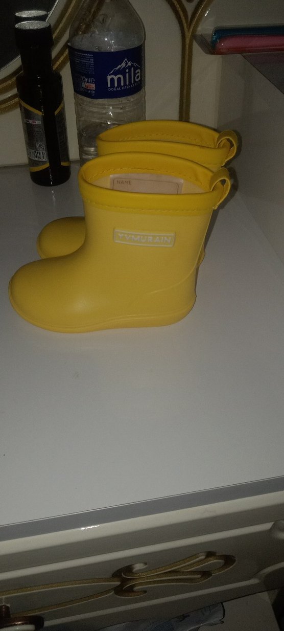 Sarı Tokalı Erkek Çocuk Yağmur Çizmesi - Görsel 4