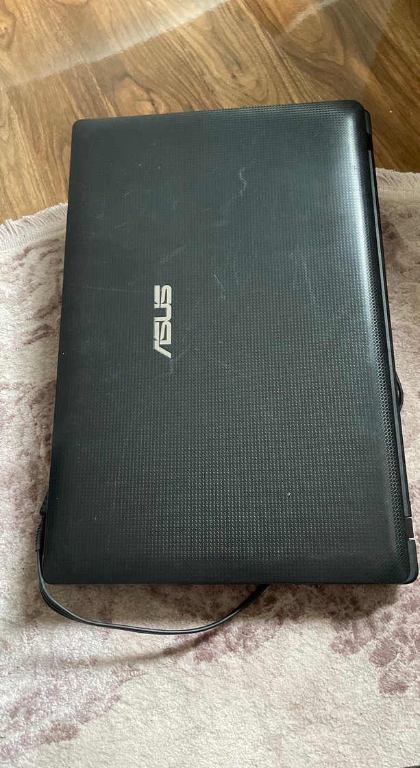 Siyah ASUS Laptop - Görsel 2