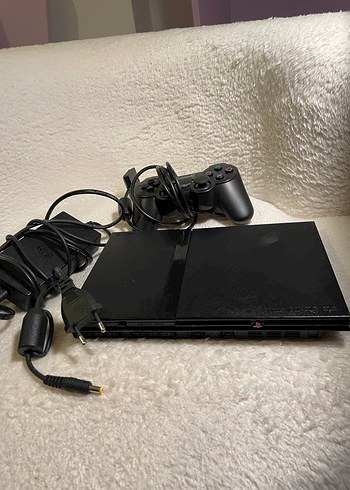 PlayStation 2 Konsol ve Kablolu Kontrolcü - Görsel 2