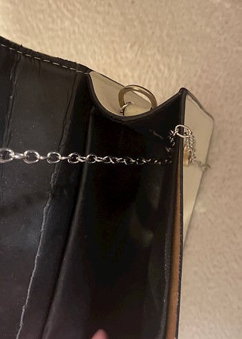 Beyaz Zincir Detaylı Ekose Deri Çanta - Görsel 3