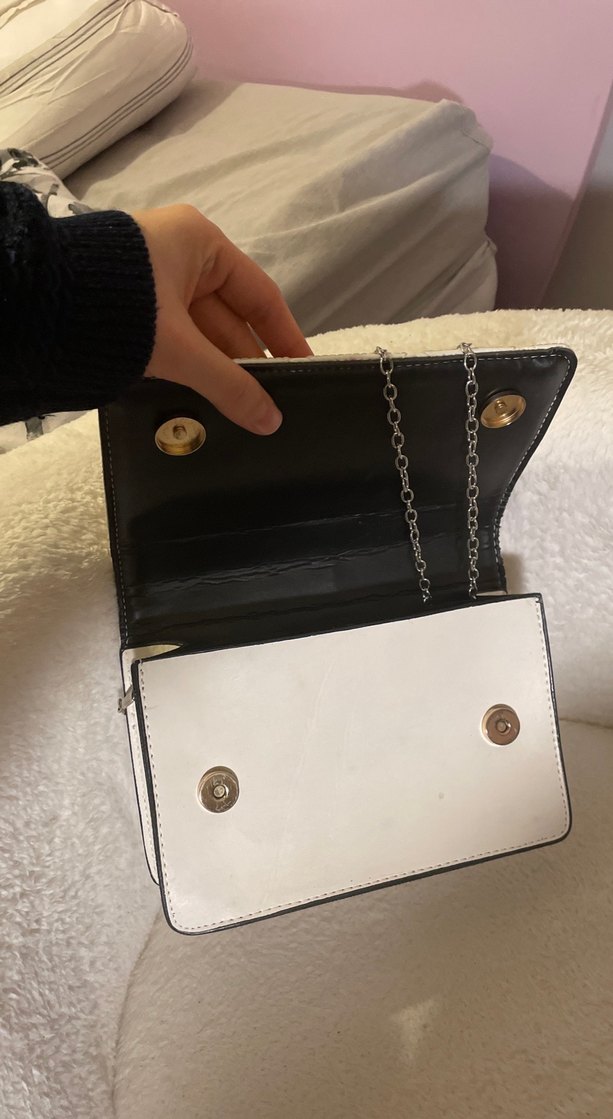 Beyaz Zincir Detaylı Ekose Deri Çanta - Görsel 2