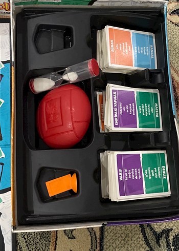 Tabu Çok Renkli Kutulu Masa Oyunu - Görsel 3