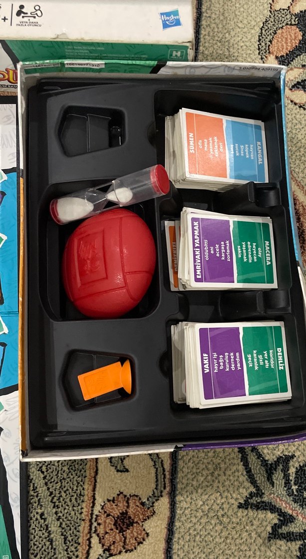 Tabu Çok Renkli Kutulu Masa Oyunu - Görsel 3