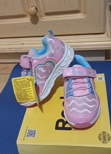 #işikli #ışıklıspor #sporayakkabı #kizcocuk #kizçocuk #sporayakk - Görsel 2