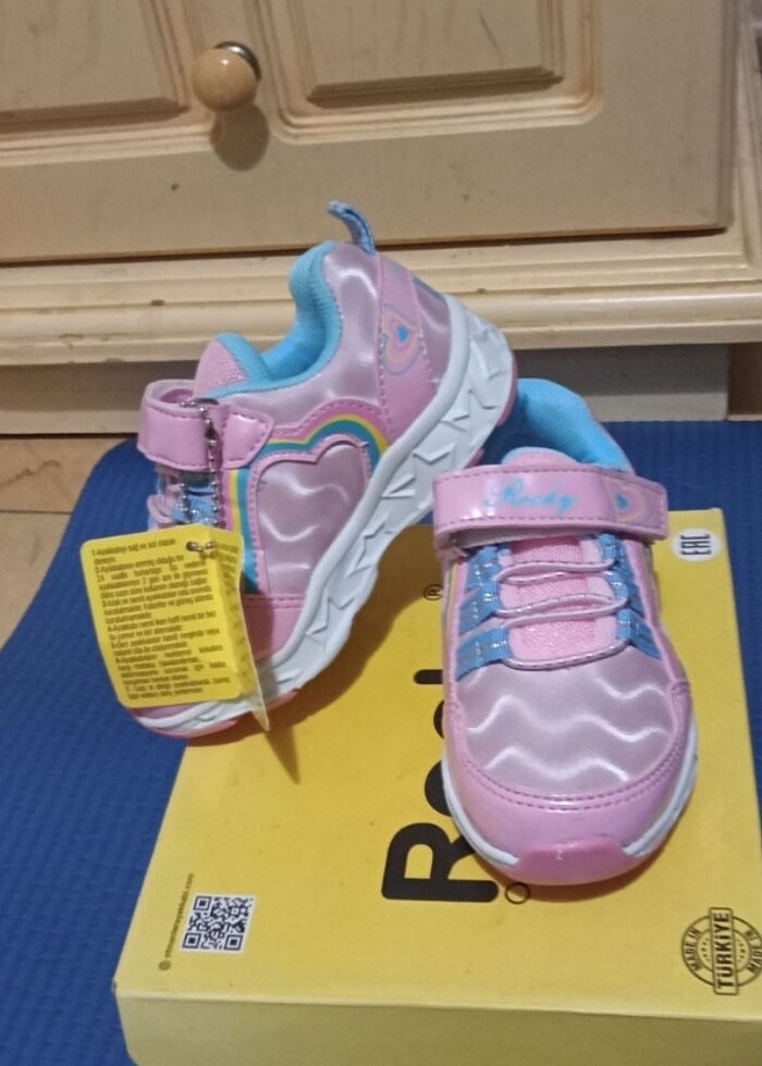 #işikli #ışıklıspor #sporayakkabı #kizcocuk #kizçocuk #sporayakk - Görsel 2