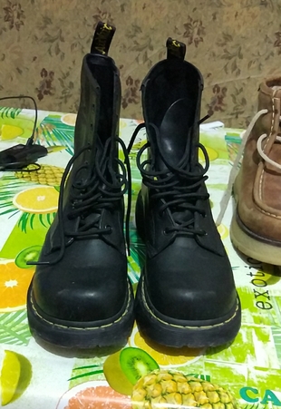 orjinal dr. martens bot