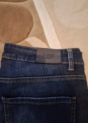 T-box Erkek kot pantolon. 34/34 bol kesim