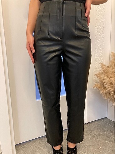 Zara ZARA MODEL PENSLİ DERİ PANTOLON