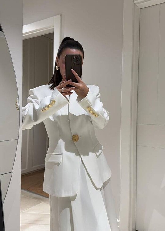 GOLD DÜĞMELİ TASARIM CEKET - Görsel 2