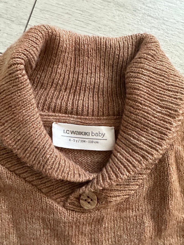 Erkek Çocuk Kahverengi Örgü Yaka Detaylı Kazak - Görsel 3