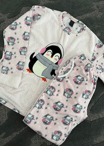 Penguen Desenli Pembe Gri Pijama Takımı