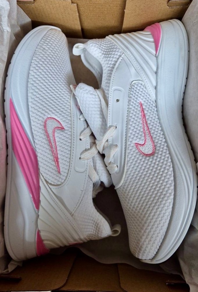 Nike Beyaz Spor Ayakkabı Kadınlar için - Görsel 2