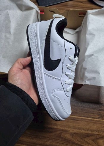 Beyaz Siyah Bağcıklı Kadın Spor Ayakkabı - Görsel 2