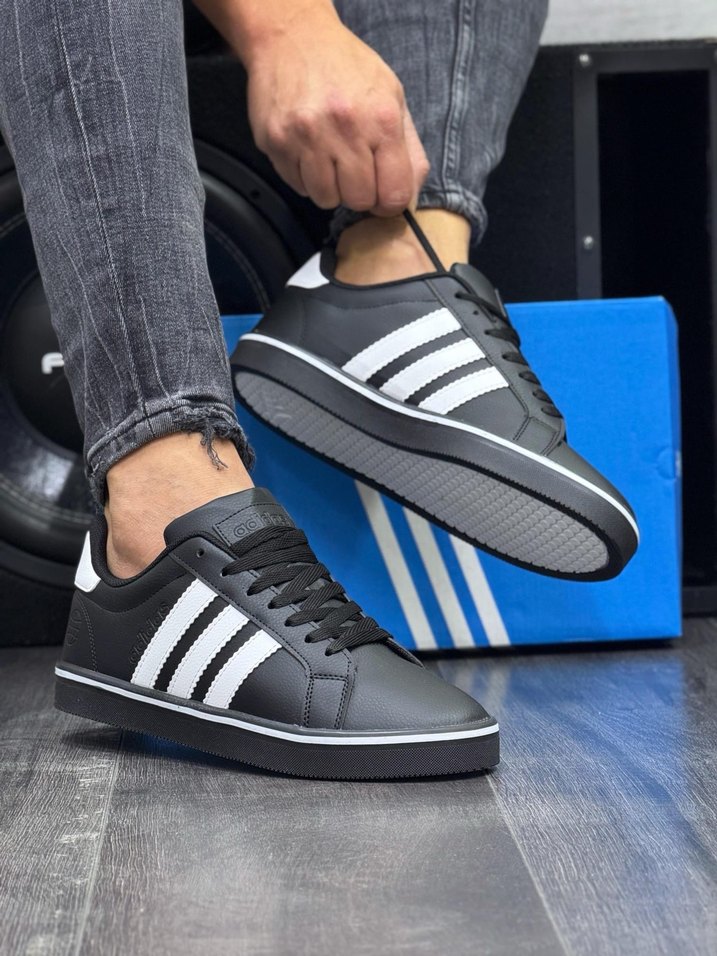 Beyaz Siyah Çizgili Adidas Erkek Spor Ayakkabı - Görsel 4