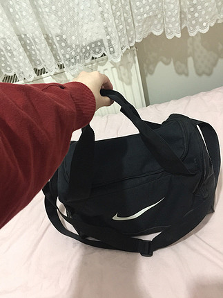 kullanışlı Nike spor çantası 