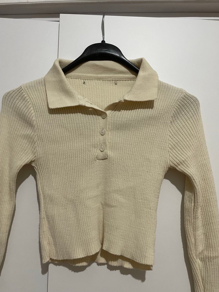 Bej Düğmeli Polo Yaka Kadın Triko - Görsel 2