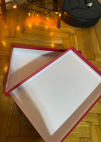 Vakko Kırmızı Hediye kutusu - Görsel 2