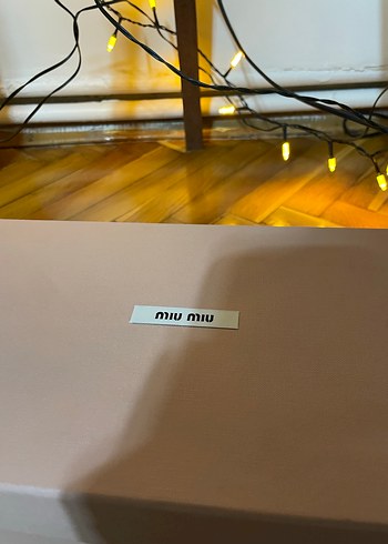 Miu Miu Pembe Ürün Kutusu - Görsel 2